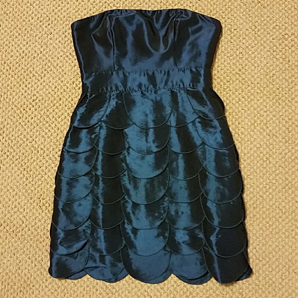 Laundry- unique Navy blue layered strapless dress